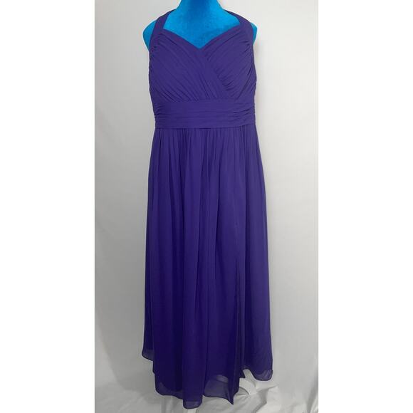 Beautiful Azazie Halter Dress‎ in Grape Chiffon - Size C (14 ) - Built in Cups - Picture 1 of 10